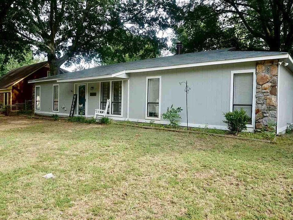 1st image of 3437 Cloudland Dr