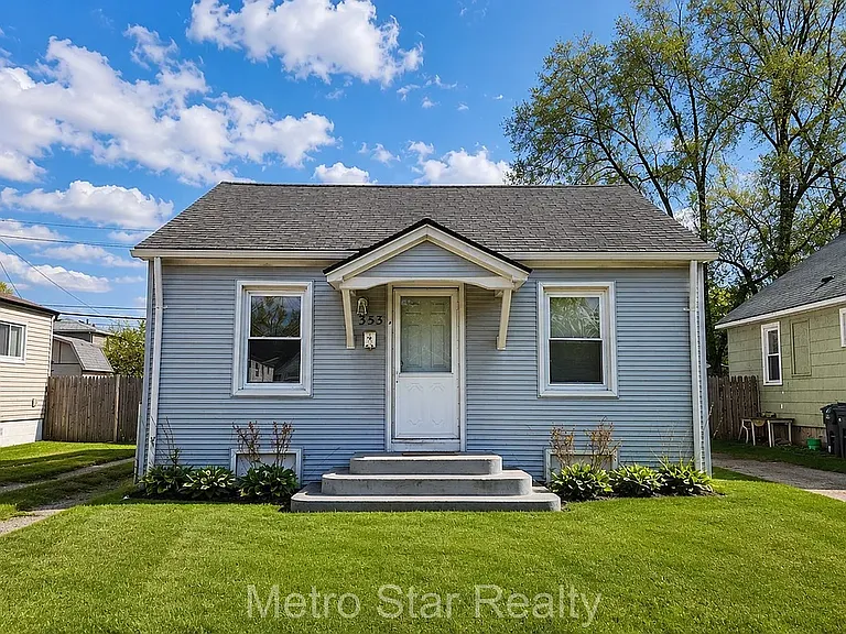 353 W Brockton Ave — Photo 1