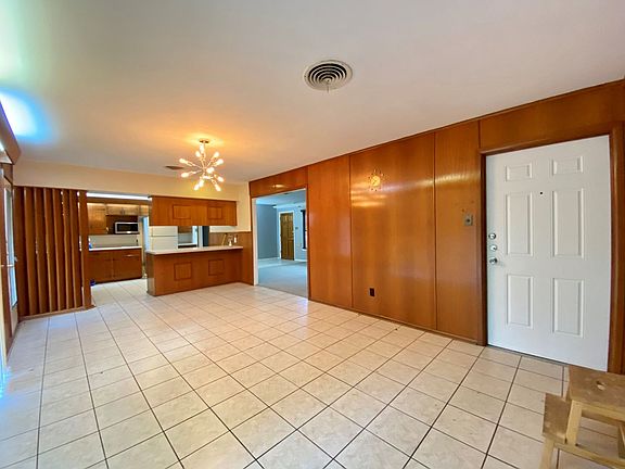5th image of 6710 Moss Oak Dr