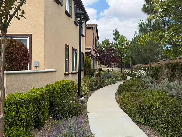 7169 Montecito Ln — Photo 2