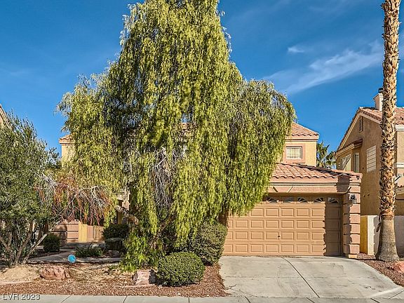 2nd image of 8432 Bay Crest Dr