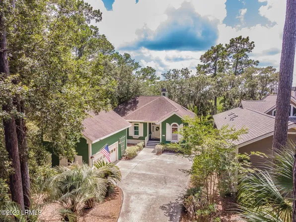 1018 Curisha Point S, Saint Helena Island, SC 29920