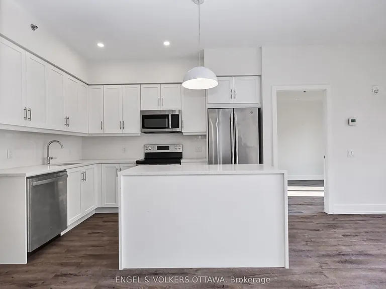 280 Crichton St #108 — Photo 16