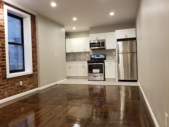 2nd image of 2471 Grand Ave APT 1D