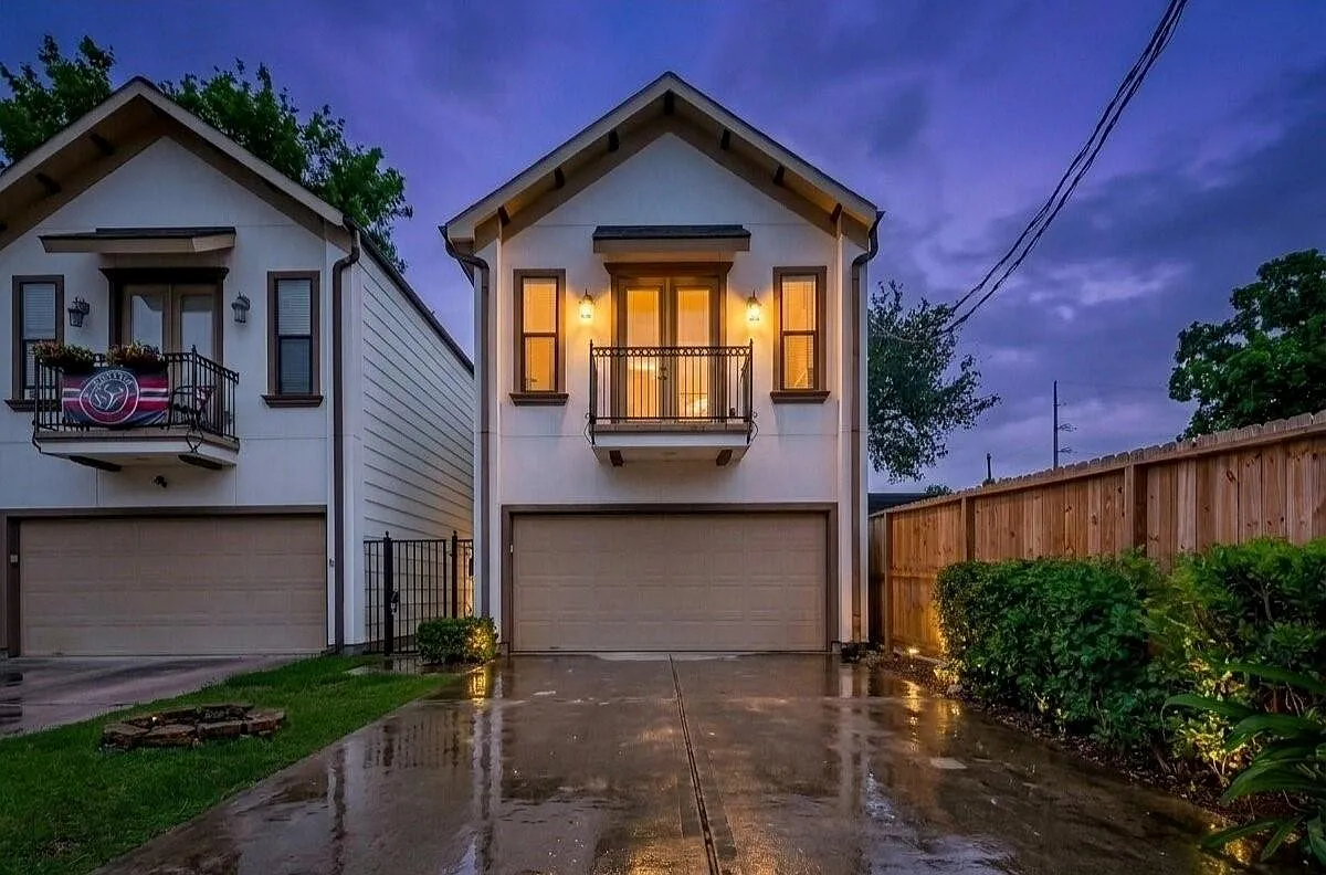 3 bed, 2.5 bath, 2225 sqft, $3,490 — Photo 2