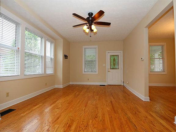 4th image of 4317 Hegner Ave