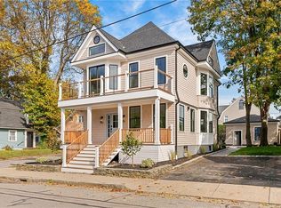 113 2nd St, Newport, RI 02840