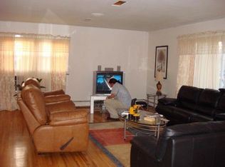 90 Ray Ave, Leonia, NJ 07605