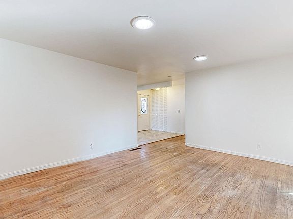 5th image of 4872 Canyon Drive