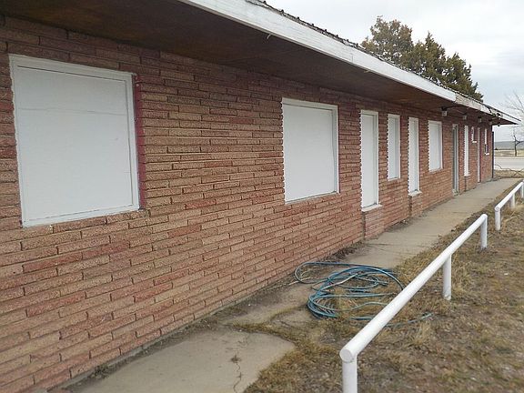 3rd image of 1037 2nd St