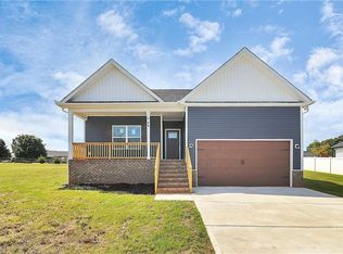 149 Tranquility Ln, Harmony, NC 28634