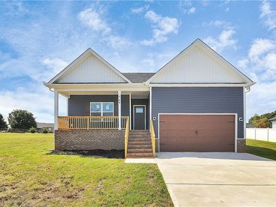 149 Tranquility Ln, Harmony, NC, 28634