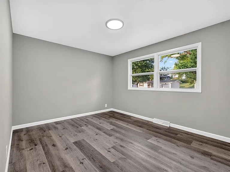 9219 Ellison Dr — Photo 12
