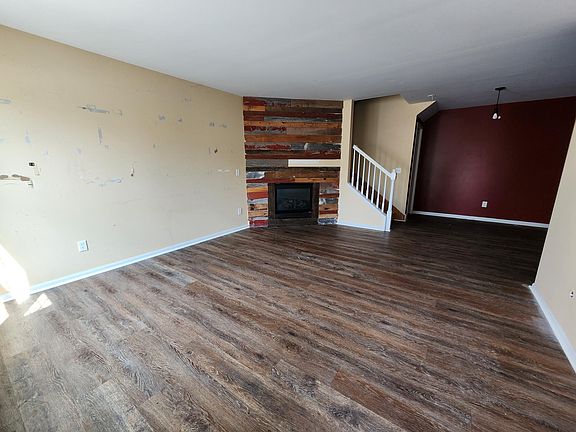 5th image of 5010 149th St N Unit 4