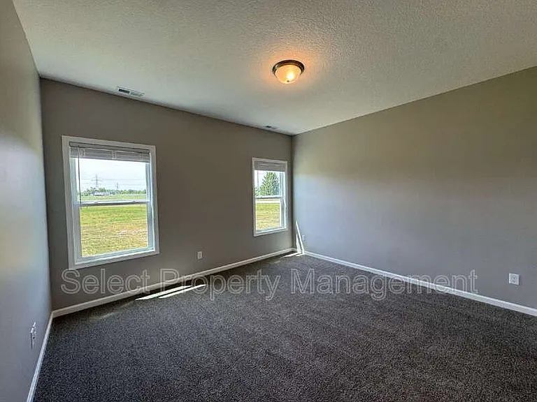 8793 Elmont Cv — Photo 16
