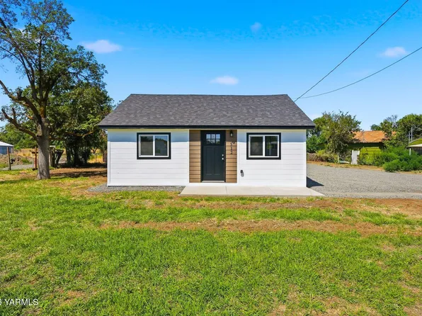 512 Keys Rd, Yakima, WA 98901