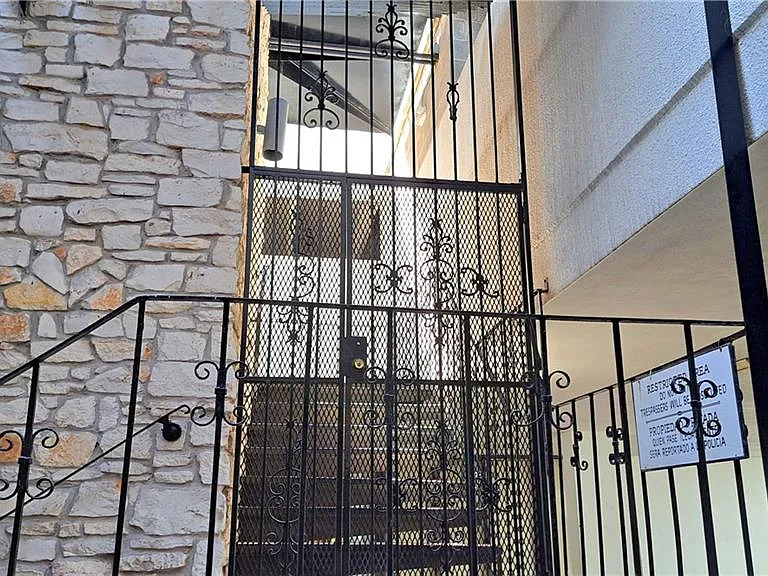 1418 Beech Ave #3 — Photo 4