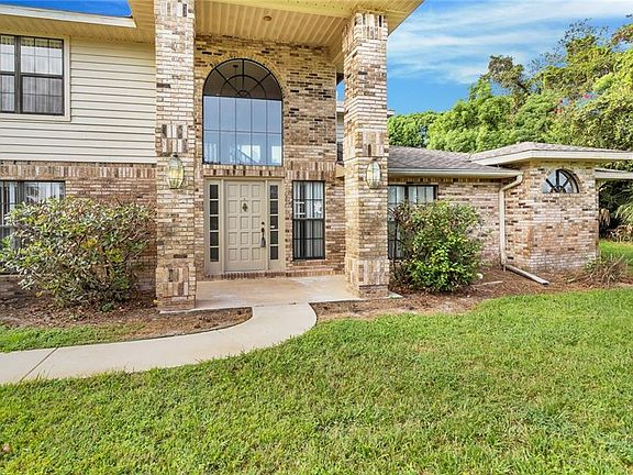 4th image of 635 Dolphin Cove Ct