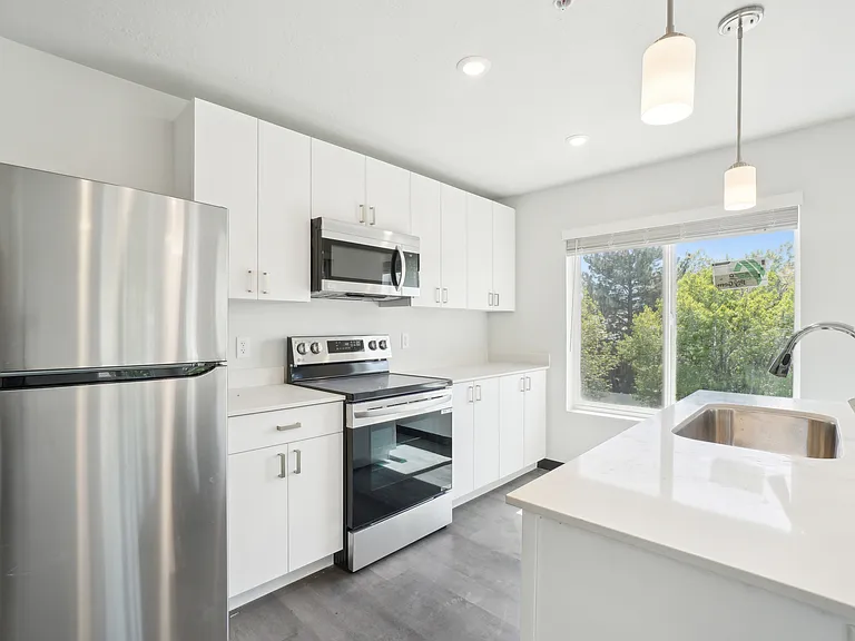 302 N South St #302-1326-500 — Photo 12