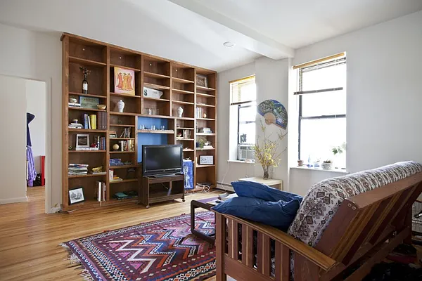 Sold by Skygroup Realty | media 2