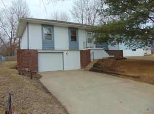 605 Clover Dr, Clinton, MO 64735