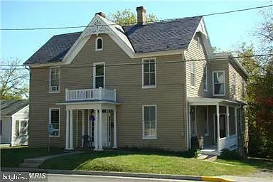 323 S Church St — Photo 1