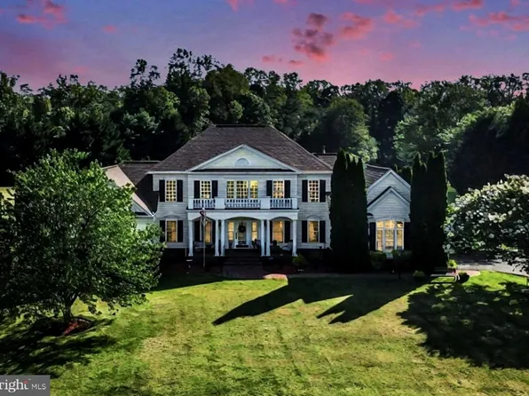 5 Small Bear Ct, Stafford, VA 22556