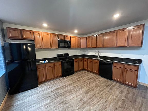 2nd image of 173 Weeden St Unit 101
