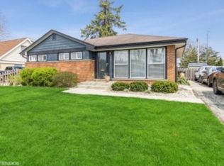 407 N Wilke Rd, Arlington Heights, IL 60005