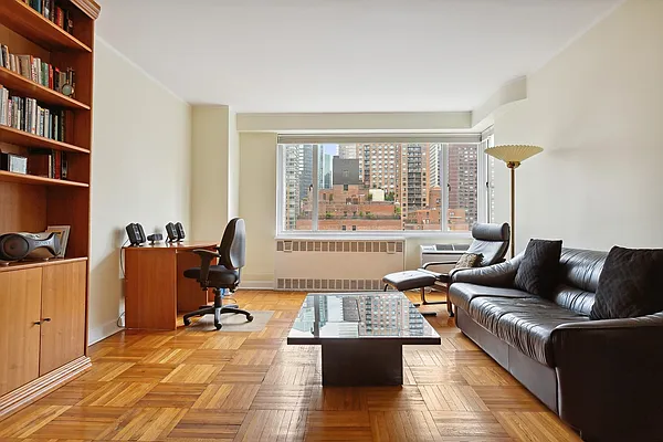 Rented by Corcoran | media 23