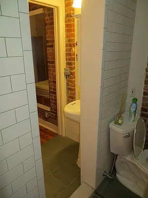 Rented by Performing Assets Corp | media 37