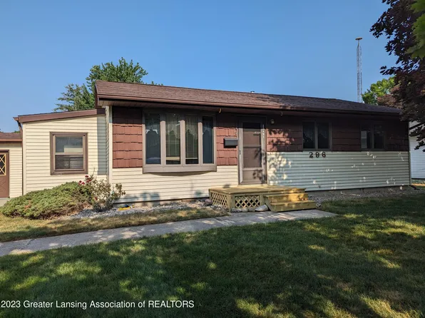296 Crescent Dr, Portland, MI 48875