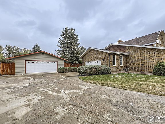 3rd image of 2214 Harvard Ct