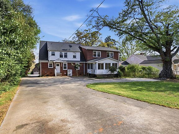3rd image of 305 E Faris Rd