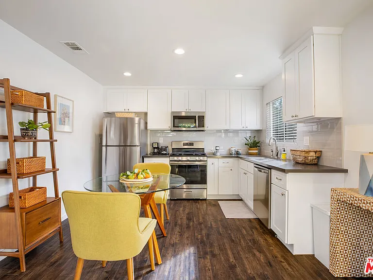 1024 N Naomi St — Photo 15