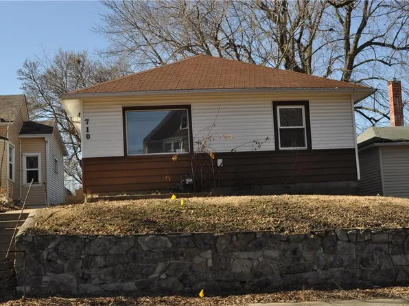 710 N 24th St, Saint Joseph, MO 64506