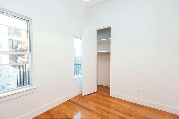 Rented by Nooklyn NYC LLC | media 24