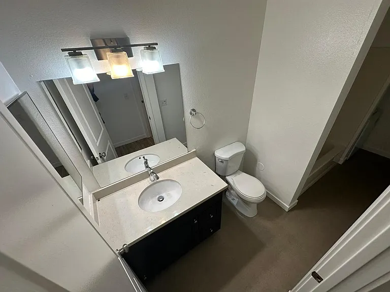 Unit Photo