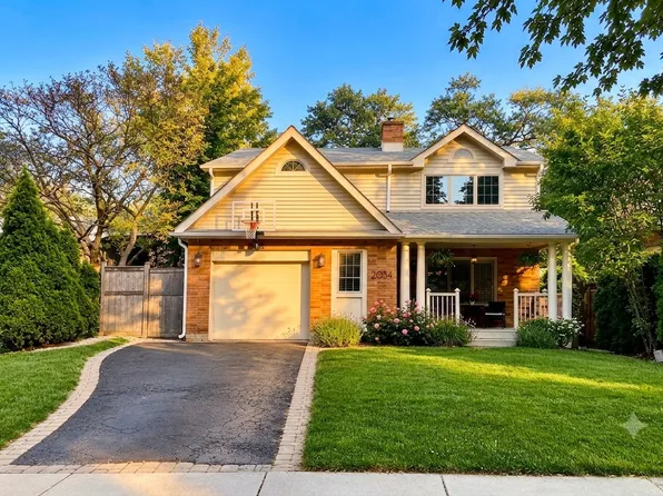 2034 Highland Ave, Wilmette, IL 60091