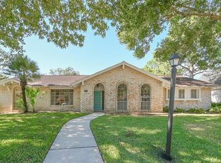 18546 Prince William Ln, Houston, TX 77058