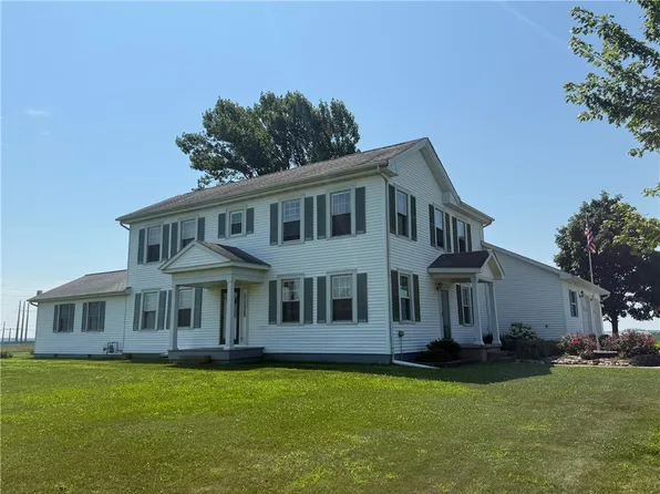 27288 State Highway 16, Ashmore, IL 61912