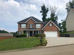 3027 Oakleigh Township Dr, Knoxville, TN 37921