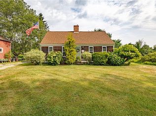 93 Moosup Valley Rd, Foster, RI 02825