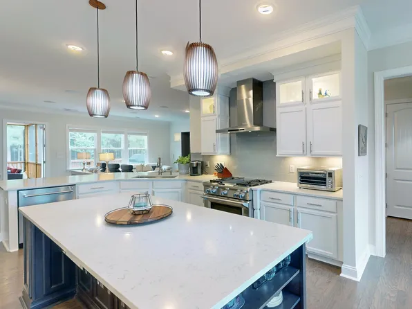 341 Baronet Bend Dr, Cary, NC 27513