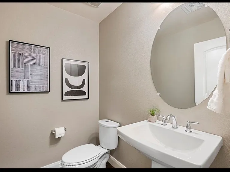 58 Jaripol Cir — Photo 8