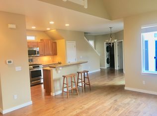1090 SE Garrison Village Way, College Place, WA 99324