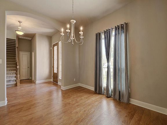 4th image of 7916 Wisteria Valley Dr