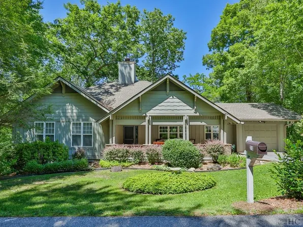 210 Chestnut Hill Drive, Highlands, NC 28741