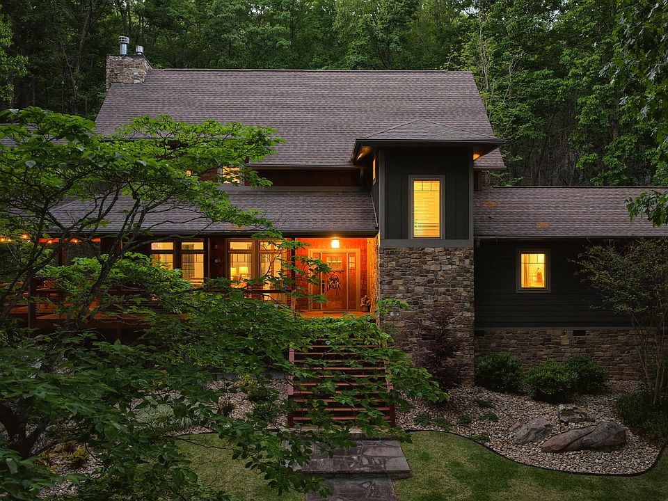 82nd image of 748 Woodcock Rd