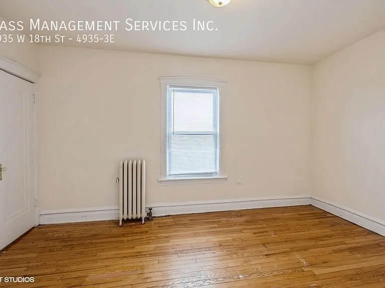 4935 W 18th St #3E — Photo 4